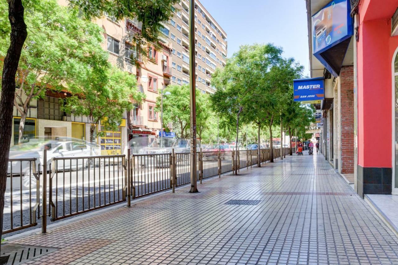 Apartamentos San Lazaro 2 Zaragoza Kültér fotó