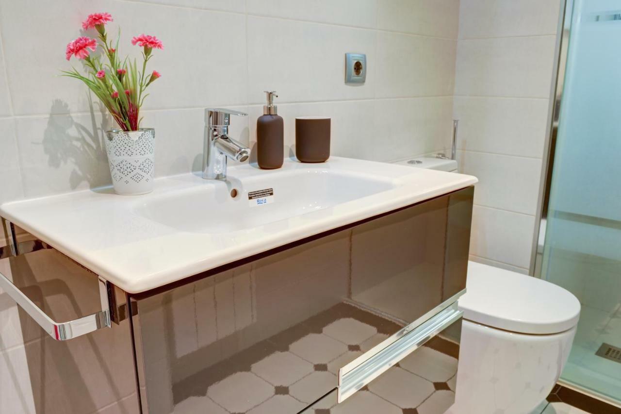 Apartamentos San Lazaro 2 Zaragoza Kültér fotó